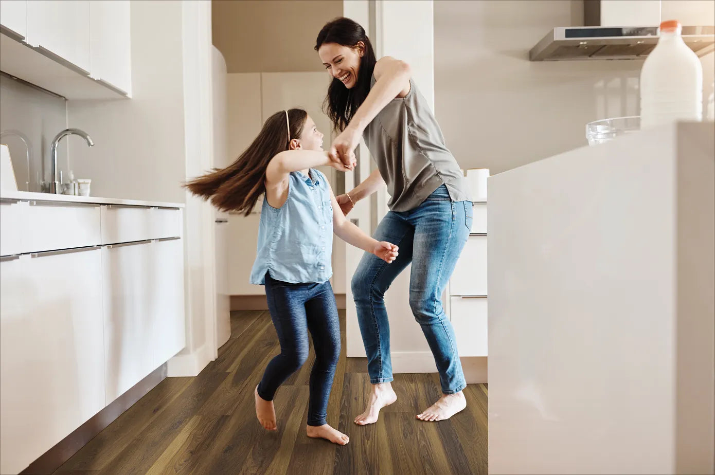 COREtec Plus HD Integrated - 7" Blended Umber ($7.79 p/sf) VV704-03016