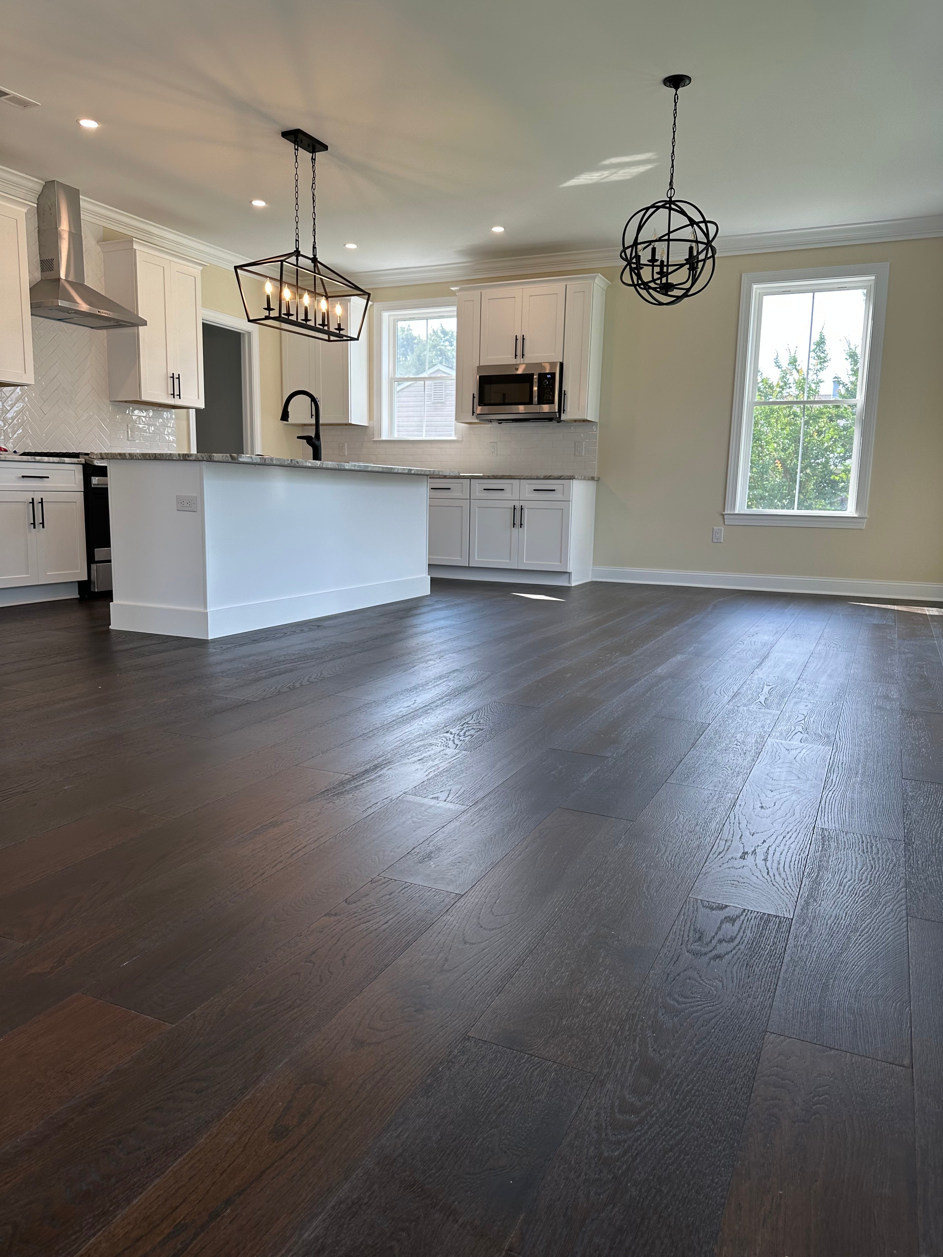 Shaw Castlewood Oak - ARROW ($10.89 p/sf) SW485-00533