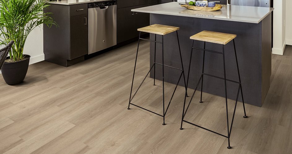 5th & Main Alba Reserve 20 - 7" Walnut Hill ($3.09 p/sf) 5M329-07192