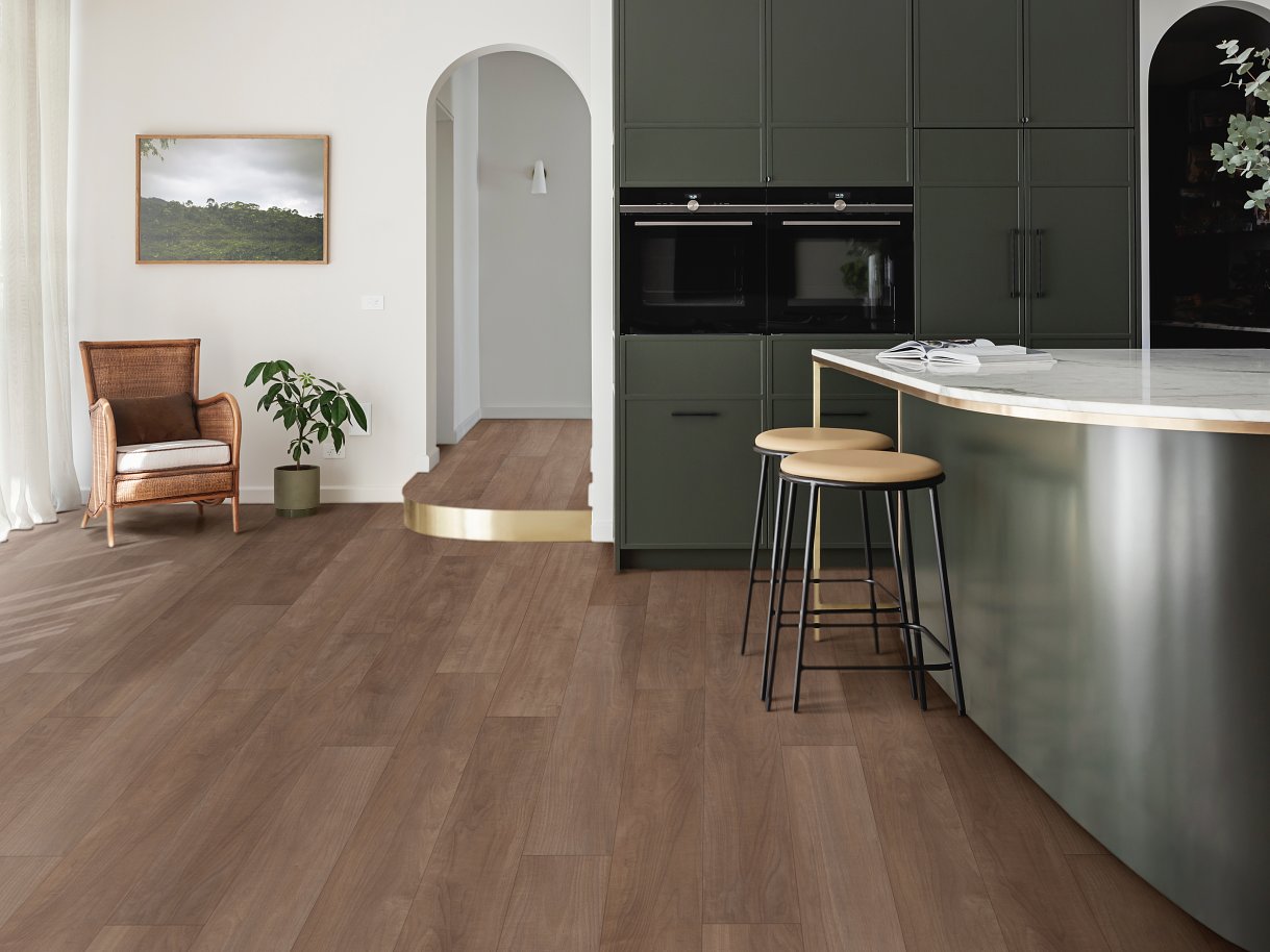 COREtec Plus Soft Step - 7" Chromatic Beech ($8.79 p/sf) VV820-07024