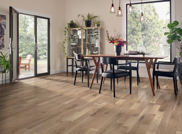 Bruce Solid Dundee - 4" Inviting Warmth LG ($6.89/sf)