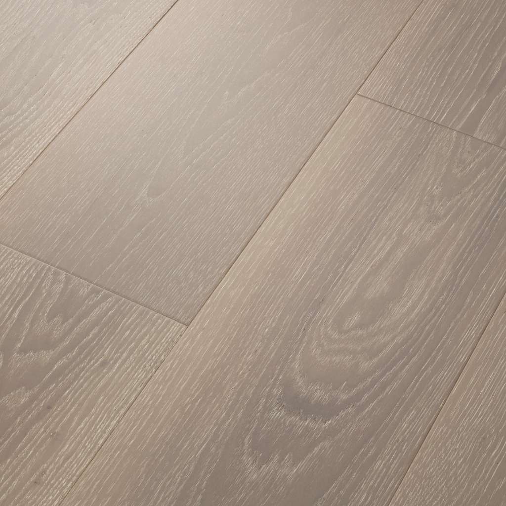 With classic charm and natural elegance, Empire Oak adds rich character to your home.