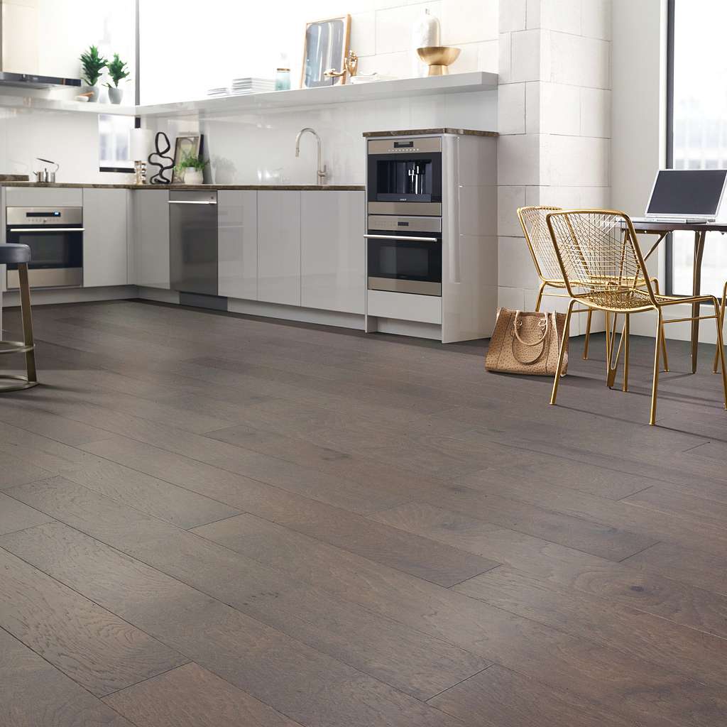 Shaw Alpine Hickory 6.38" - METRO BROWN ($6.69 p/sf) SW710-07065