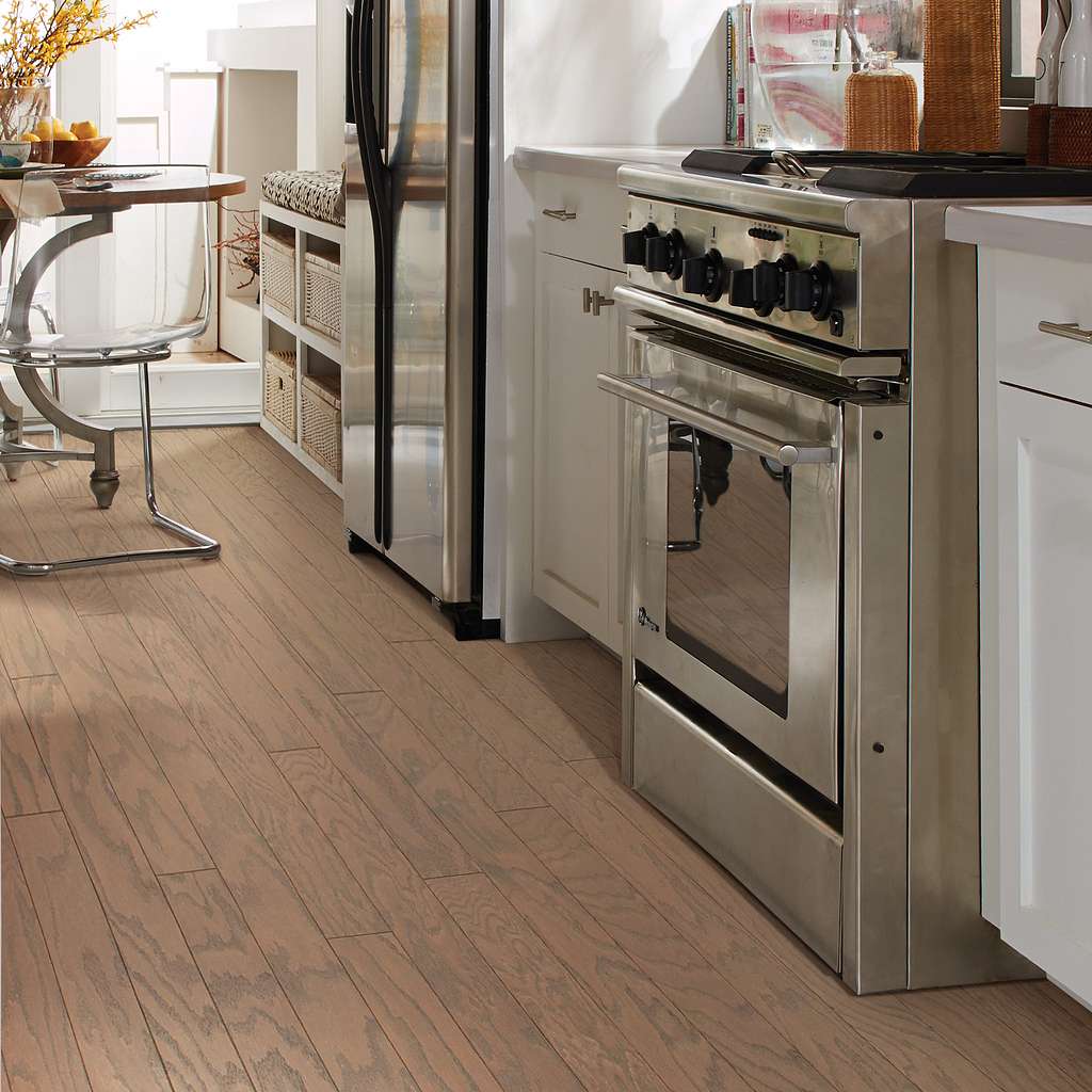 Shaw Albright Oak 3.252" - Hazelnut SW581-00874