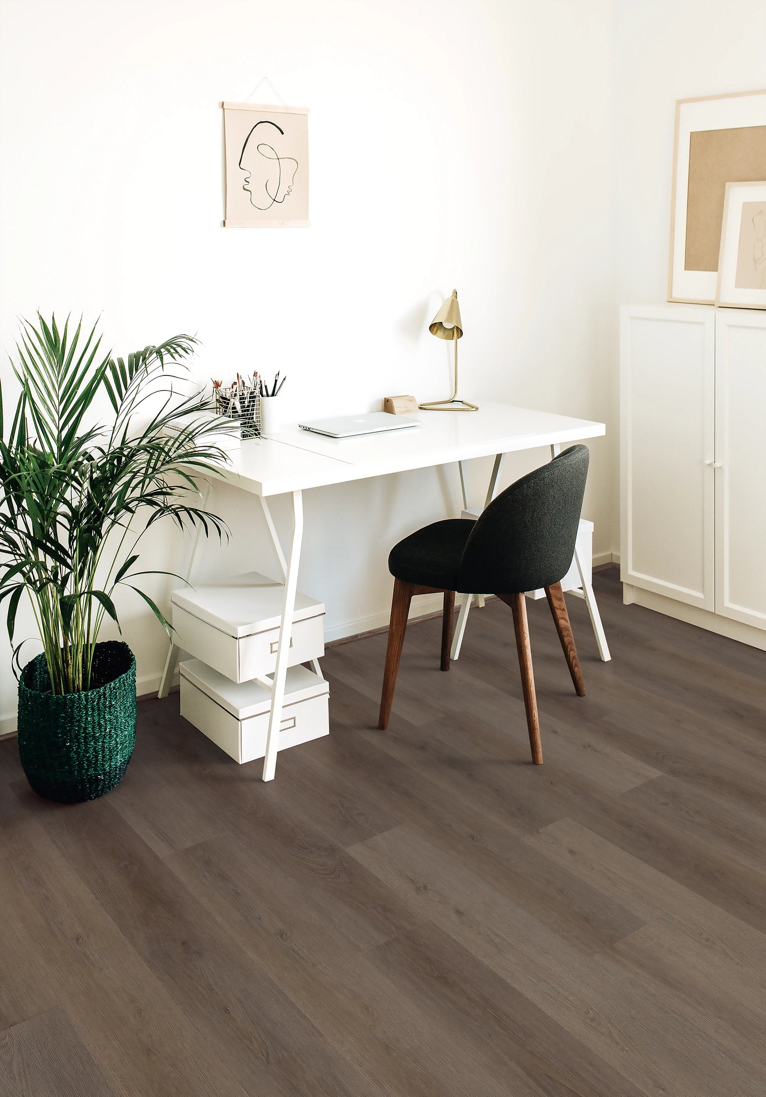 COREtec Plus - 7" Eastwell Oak VV024-07034
