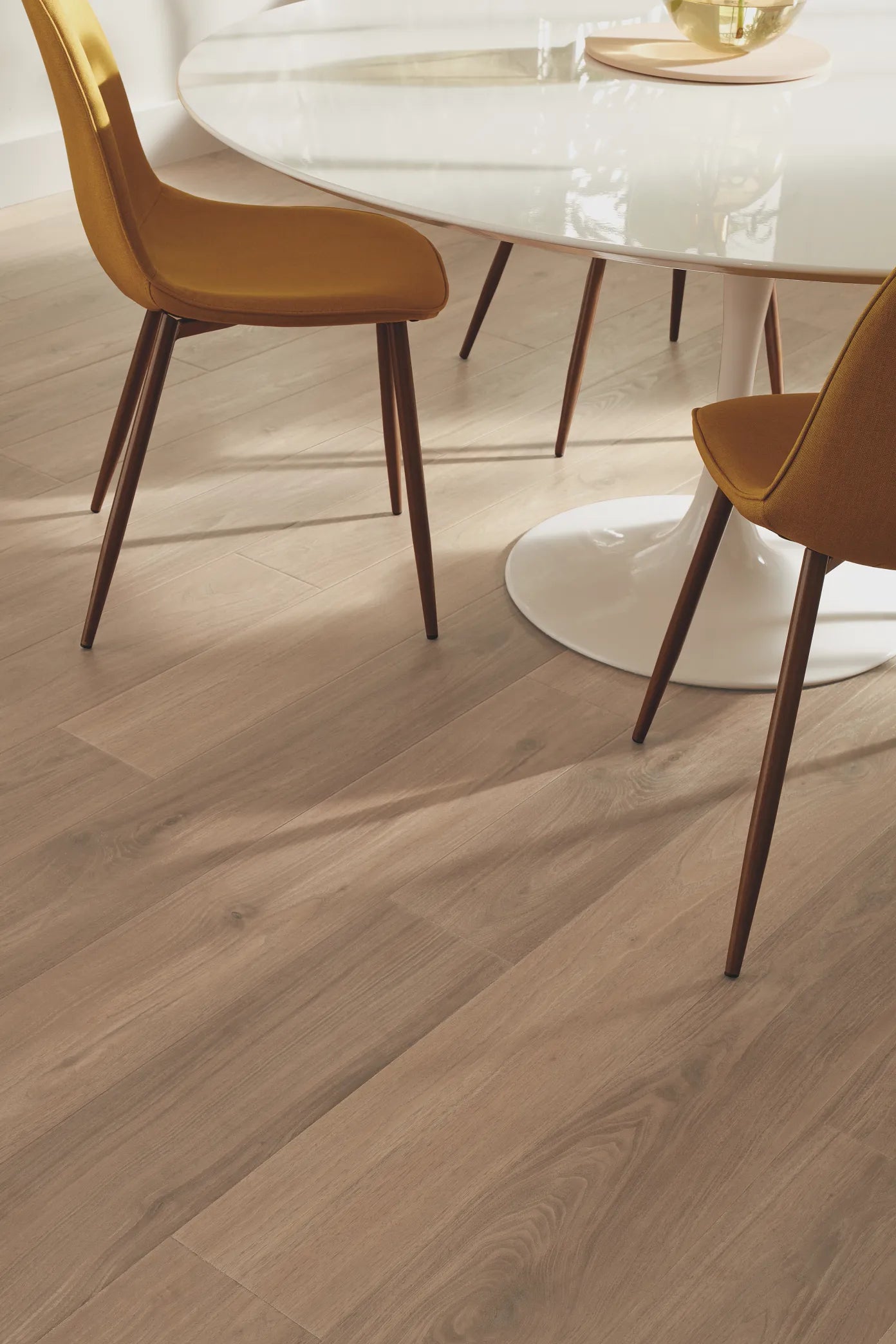 COREtec Plus HD Integrated - 7" Irene Walnut ($7.79 p/sf) VV735-04026