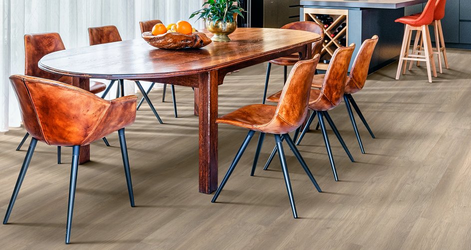 5th & Main Alba Reserve 8 - 7" Willow Oak ($2.69 p/sf) 5M327-02028