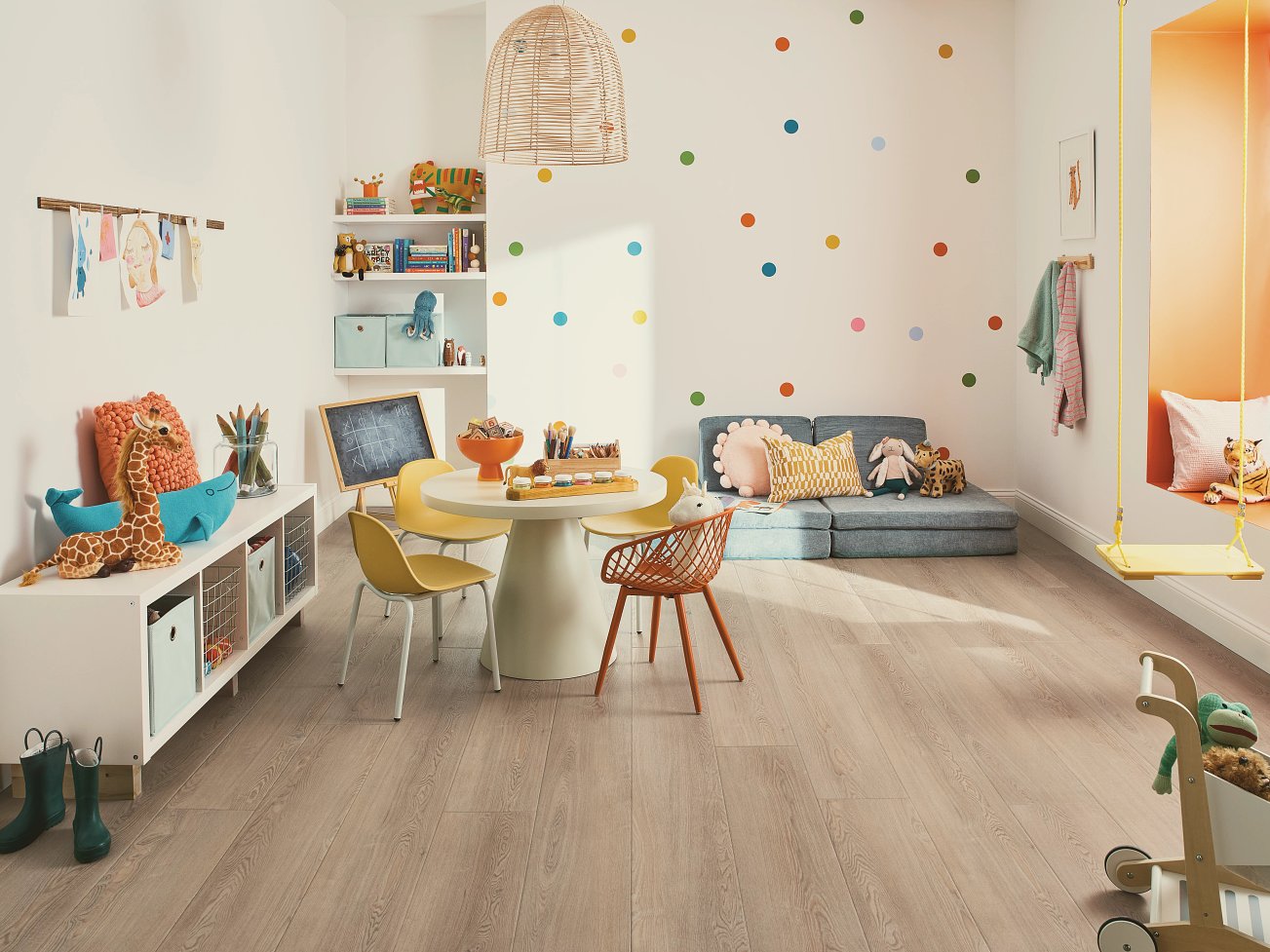 COREtec Plus Soft Step - 9" Flaxen Ash ($8.79 p/sf) VV810-05025