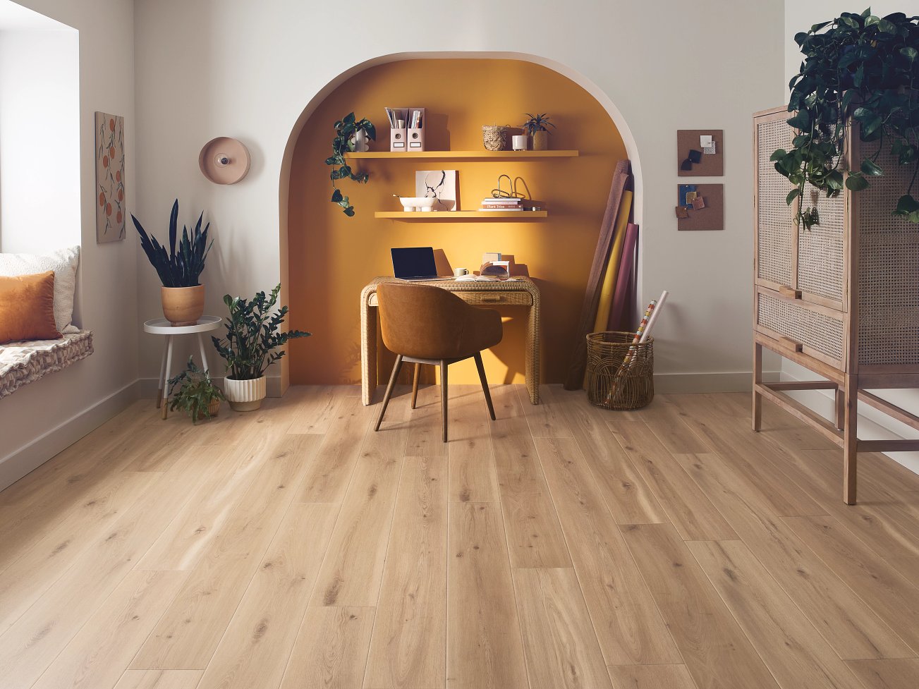 COREtec Plus Soft Step - 9" Blonde Oak ($8.79 p/sf) VV810-05026