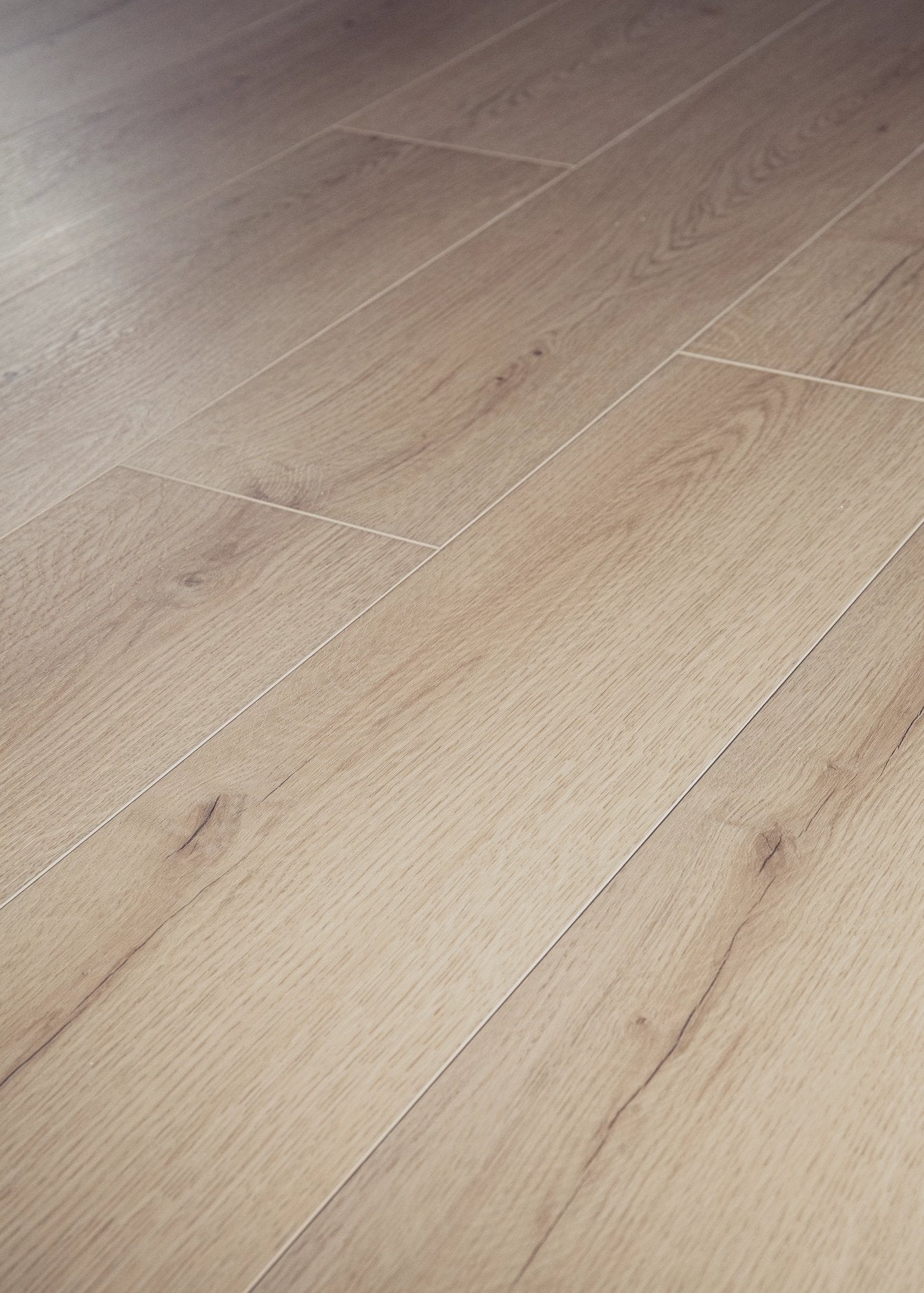 COREtec Plus Enhanced - 7" Ferndown Oak ($7.29 p/sf) VV855-05066
