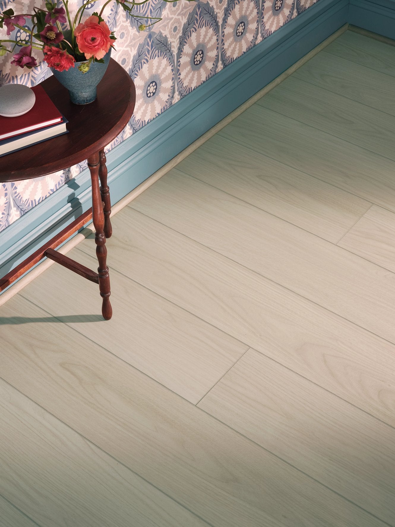 COREtec Pro Plus Premium - 9" Kempston Walnut ($5.99 p/sf) VV968-05042