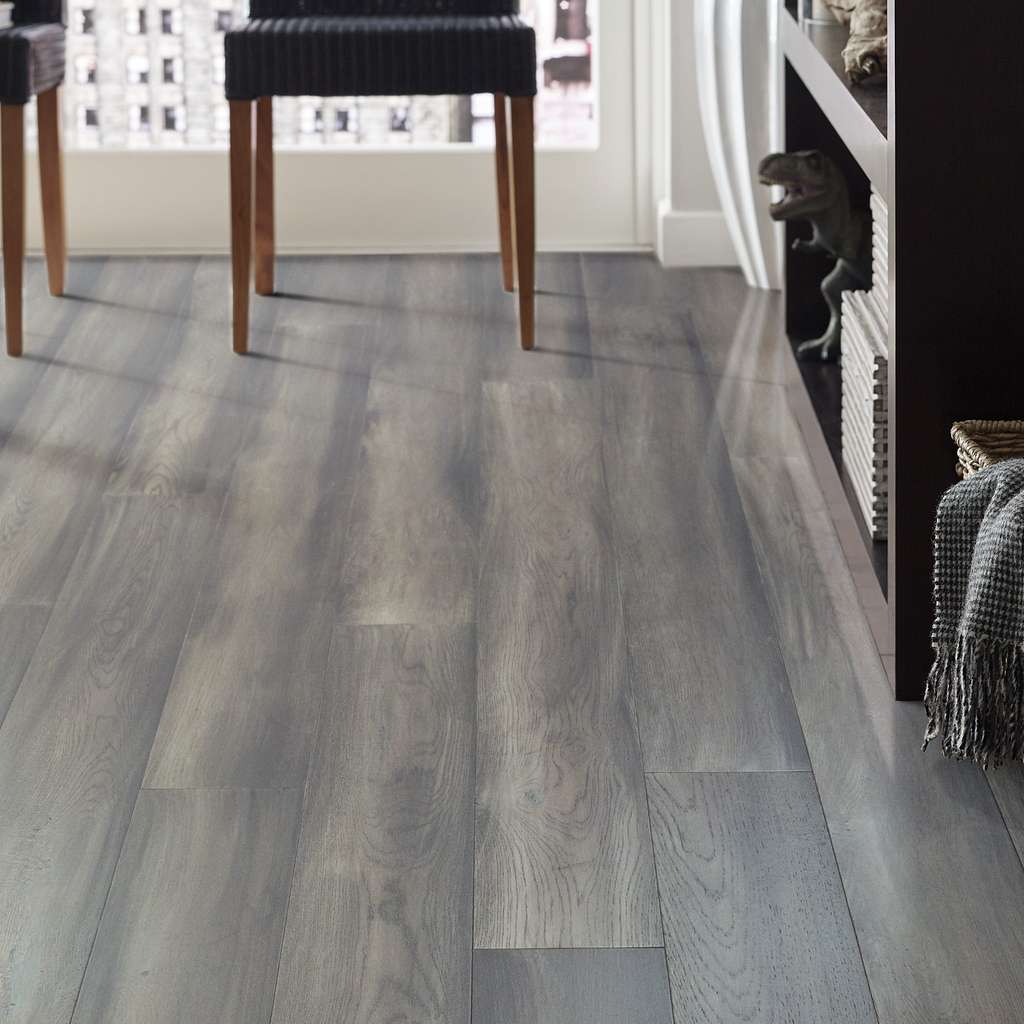 Part of the Gallery Collection of premium hardwood, Empire Oak is hand selected by design experts to bring the natural artistry of hardwood into your home. The clean look and understated finishes let the beauty of the wood shine through for a timeless look that ages gracefully.