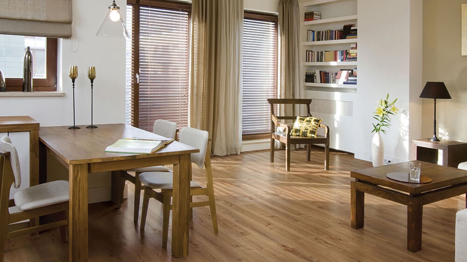 COREtec Plus Enhanced Planks - 7" Manila Oak ($6.29 p/sf) VV012-00760