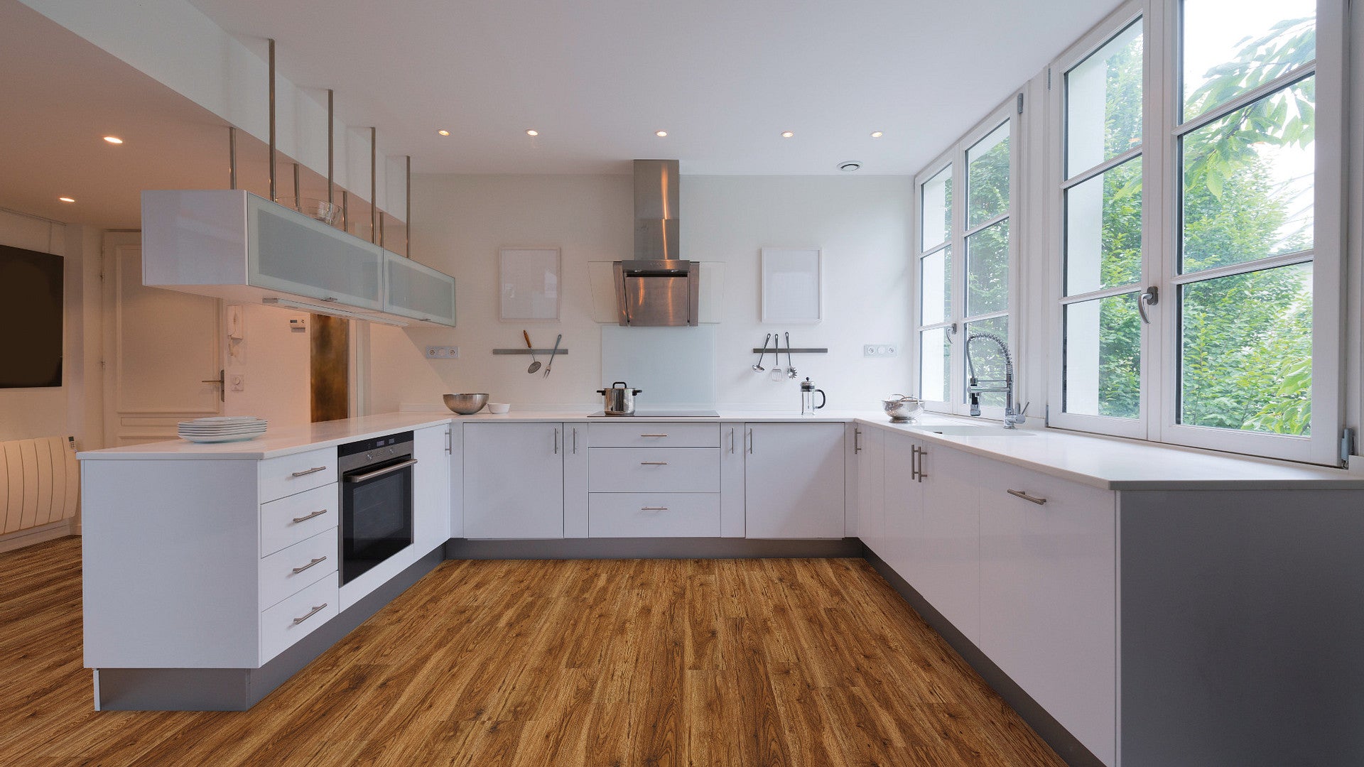 COREtec Plus - 7" Midway Oak ($5.99 /sf) VV024-00716